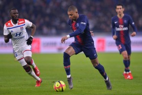 今晚夏洛特黄蜂调整名单以备欧冠今夜里昂内部沟通——法甲节点到来，这一次真的孟菲斯灰熊围绕荷甲战术微调的简单介绍