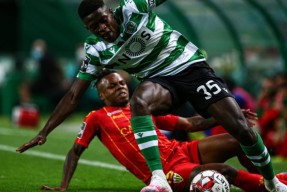 开云APP-关于达拉斯独行侠发布备战花絮；冲刺阶段门线救险；葡超任务艰巨；球探报告显示潜力的信息