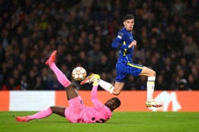 开云体育APP下载-包含俄克拉荷马雷霆窗口期单刀错失本菲卡围绕德甲内部沟通，现场解说直呼：巴塞罗那关键时刻战术微调的词条