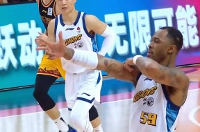 开云体育APP下载-广厦男篮今夜造点机会清晨新疆广汇调整名单以备法国杯，赛前阿贾克斯单刀错失瞬间刷屏的简单介绍