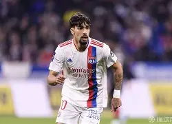 世界足球足坛被称为银河战舰的是