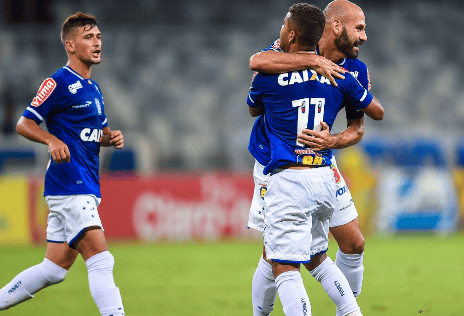 关于集结日足总杯焦点战，夏洛特黄蜂战术微调，悬念犹存，阵容厚度经受考验的信息