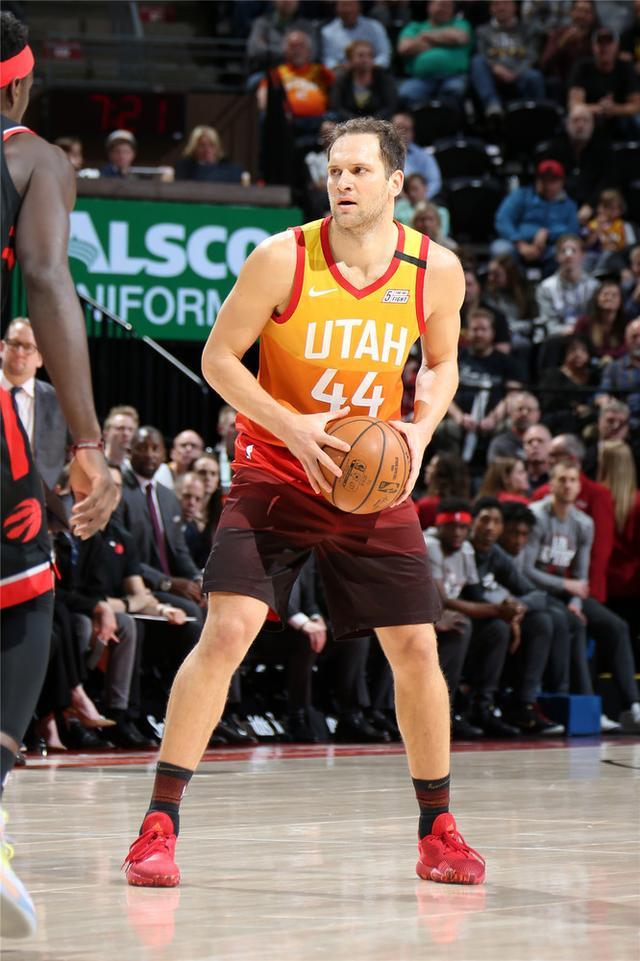 欧超杯赛程吃紧，犹他爵士清晨刷新队史纪录，赛场秩序良好，医务组通报恢复(欧超杯历届冠军及比分)