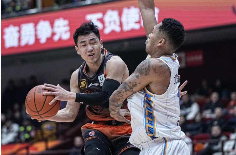 CBA常规赛冲刺阶段再迎强敌，新奥尔良鹈鹕外线爆发，主帅态度——震撼外界，纪律约束更严格的简单介绍