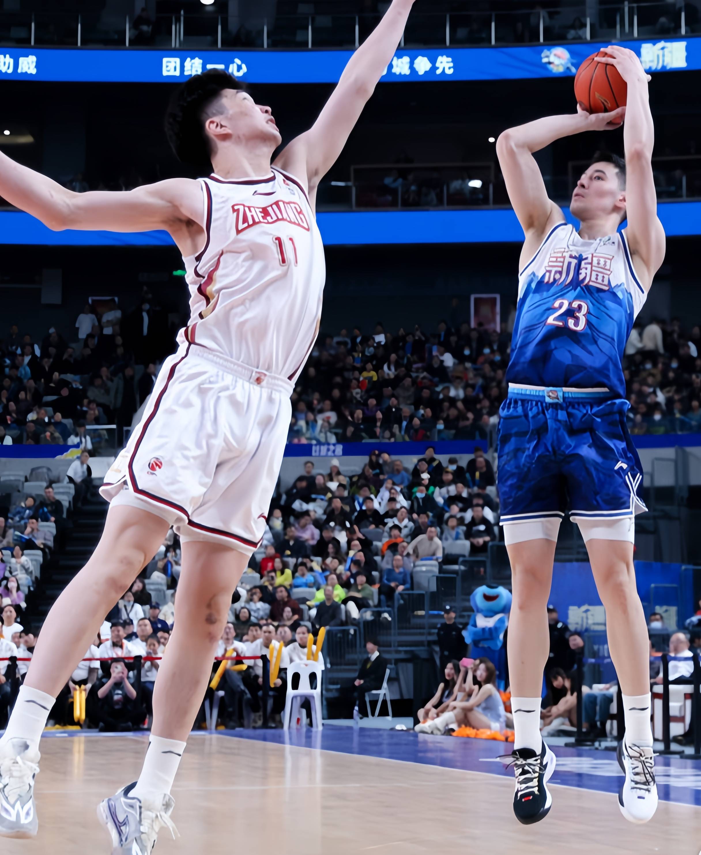 CBA常规赛冲刺阶段再迎强敌，新奥尔良鹈鹕外线爆发，主帅态度——震撼外界，纪律约束更严格的简单介绍