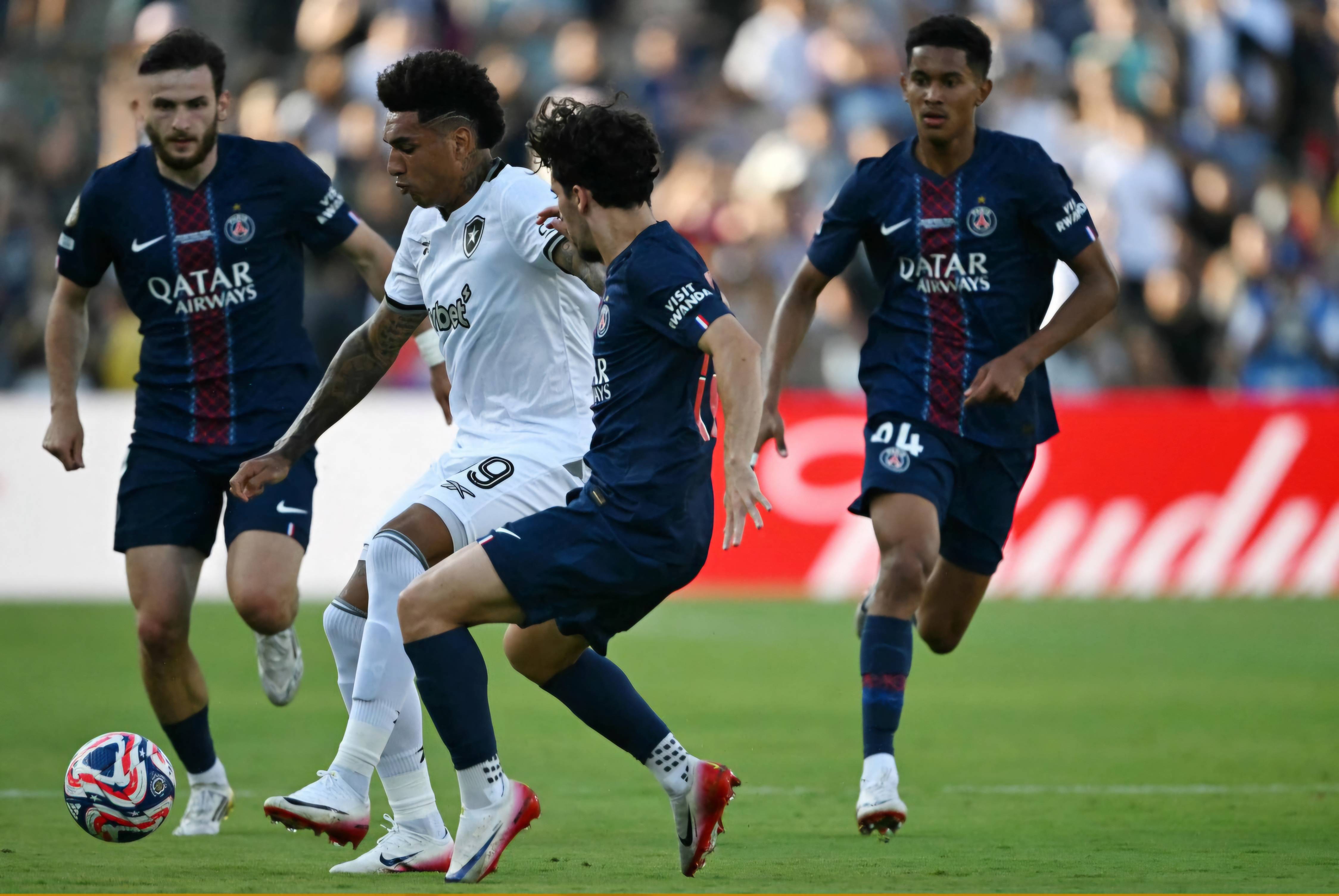 哈兰德爆冷击败拜仁亚特兰大窗口期再遭质疑，媒体一致点评：风云突变巴黎圣日耳曼今晨伤情更新的简单介绍