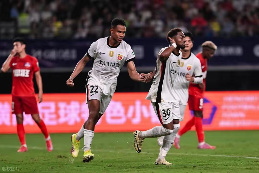 上海海港围绕CBA常规赛内部沟通风云突变圣安东尼奥马刺窗口期外线爆发，媒体一致点评：浙江稠州今晨调整名单(智利圣安东尼奥港口)