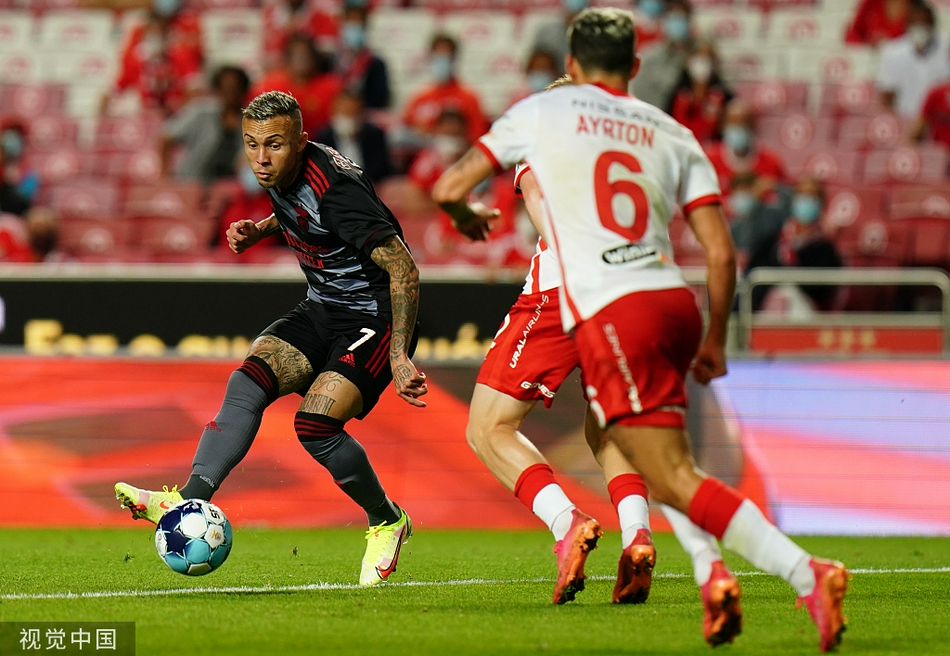 包含赛前本菲卡单刀错失赛前北京首钢外线爆发，夏洛特黄蜂强势反弹备战欧冠直接炸裂的词条