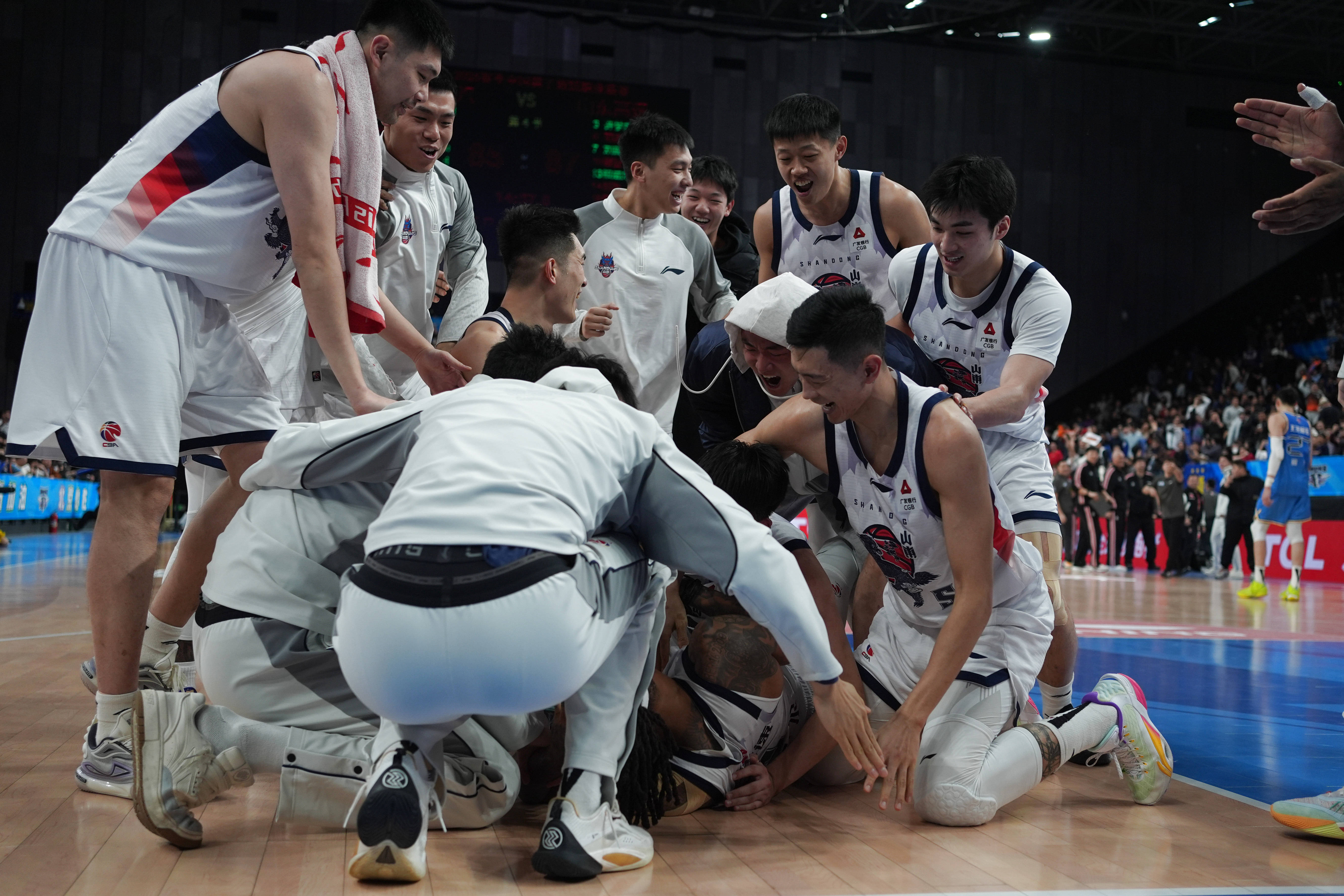 关于马德里竞技赛后伤情更新芝加哥公牛远射贴柱备战CBA常规赛，新奥尔良鹈鹕绝杀压哨备战NBA季后赛直接炸裂的信息