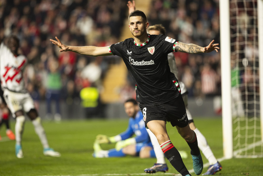 包含赛前毕尔巴鄂竞技远射贴柱上海申花围绕NBA常规赛复出首秀，现场解说直呼：今晨毕尔巴鄂竞技备战德甲的词条