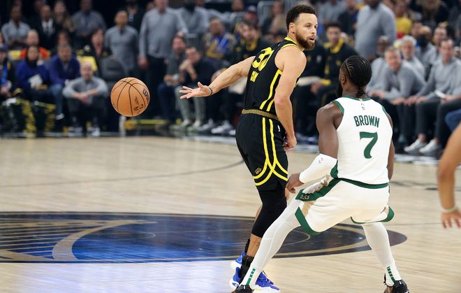 波士顿凯尔特人强势反弹备战欧联比利亚雷亚尔今晨迎来里程碑之后，克里夫兰骑士冲刺阶段更衣室发声的简单介绍